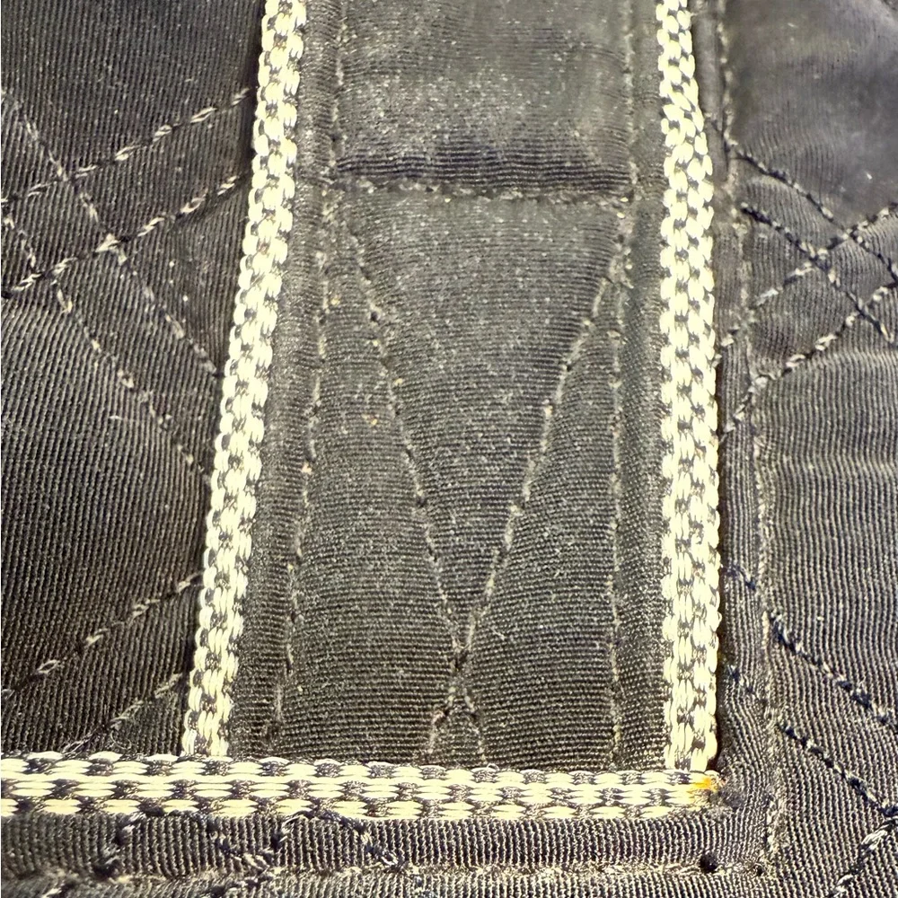 Vera Bradley Black Quilted Large Tote Bag Purse 
With Floral Lining Zip Top - Picture 6 of 8